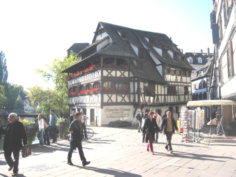 STRASBOURG - Petite France - Photo BERTOUX